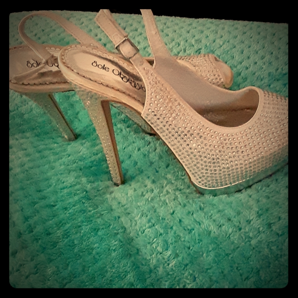 Sole Obsession Rhinestone shoes - Picture 2 of 13